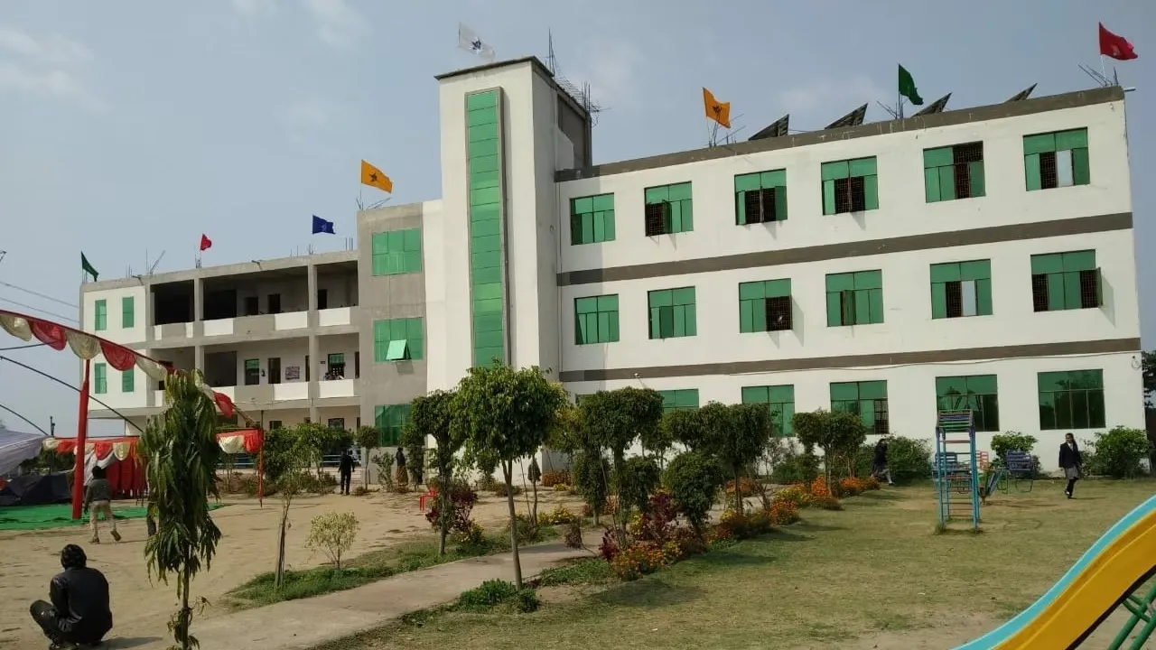 Royal Dream World Inter College